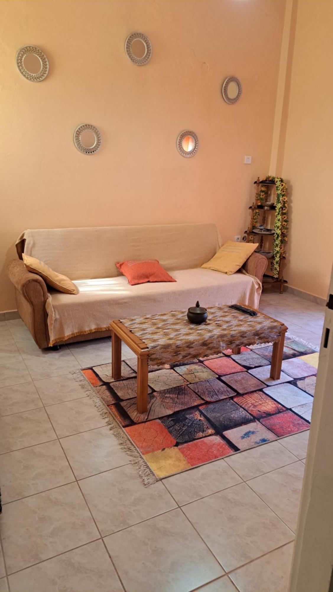 Apartment Getaway In Sparti 外观 照片